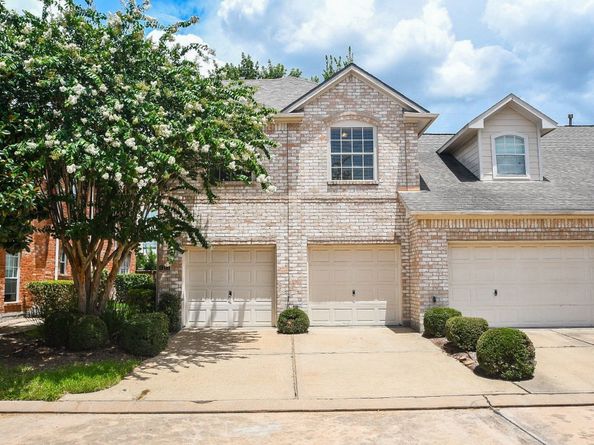 1123 Enclave Square E, Houston TX 77077