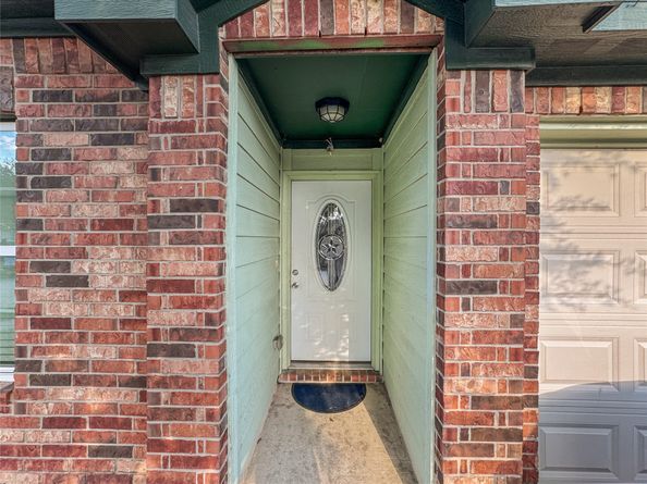 6614 Pine Tree Springs, Houston TX 77049