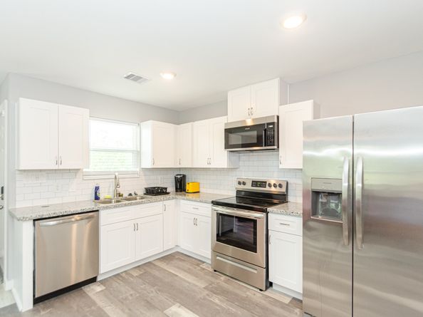 618 Maple Way AB, Houston TX 77015