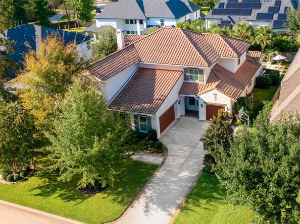 11 Hollyflower Place, The Woodlands TX 77375