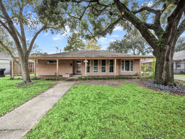 4537 Kingfisher, Houston TX 77035