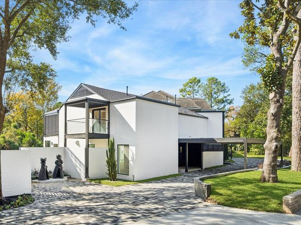 13 Tiel Way, Houston TX 77019