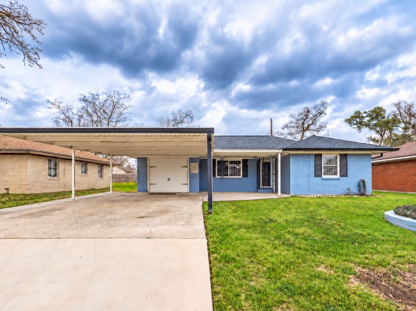 9101 Homewood Lane NE, Houston TX 77078