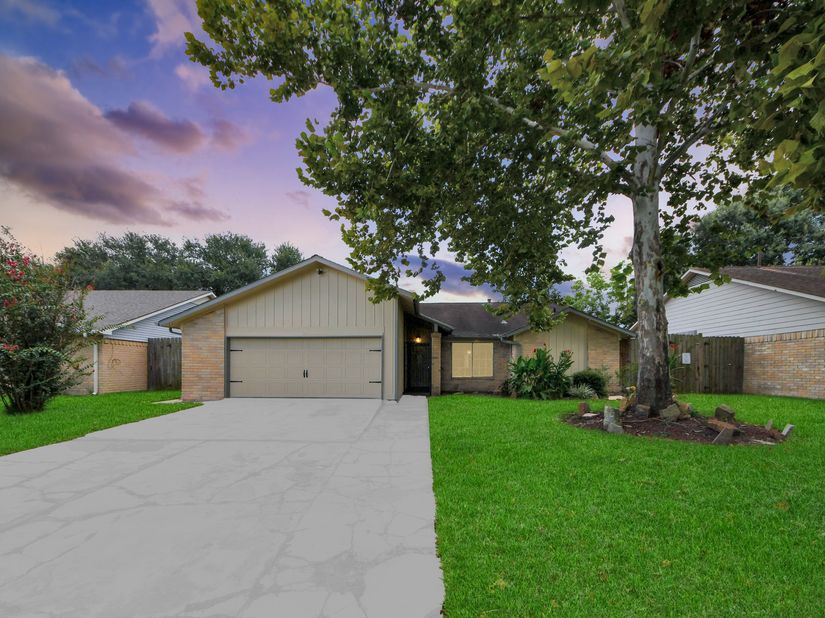 16011 Sierra Grande Drive, Houston TX 77083