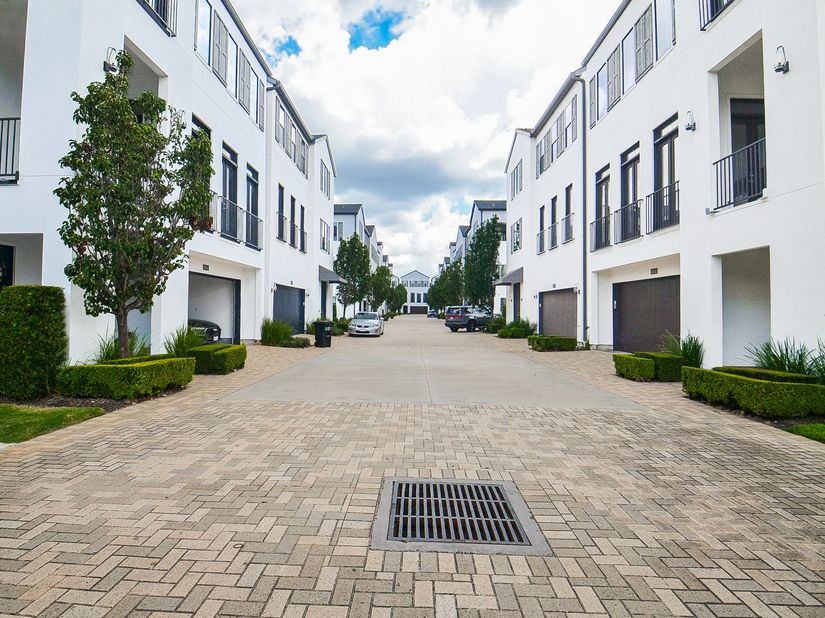 11027 Jardin Des Circle, Houston TX 77043