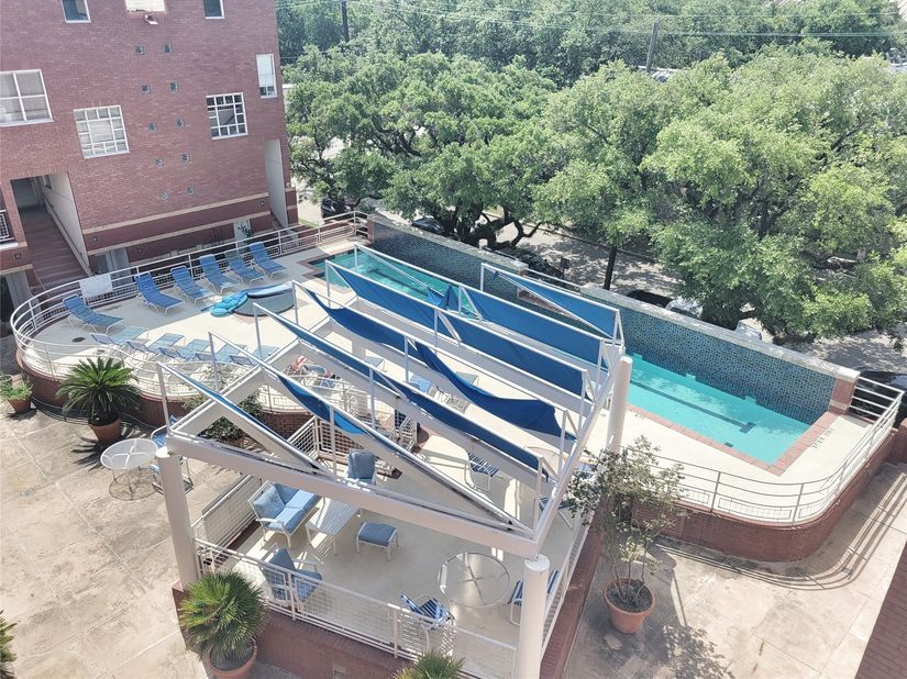 4004 Montrose Boulevard 17D, Houston TX 77006