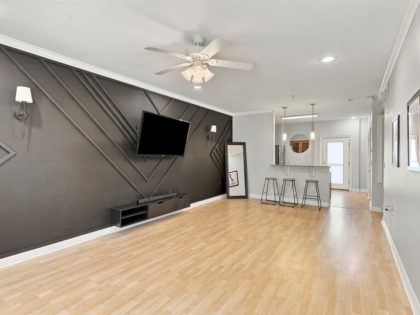3501 Chenevert Street 3, Houston TX 77004