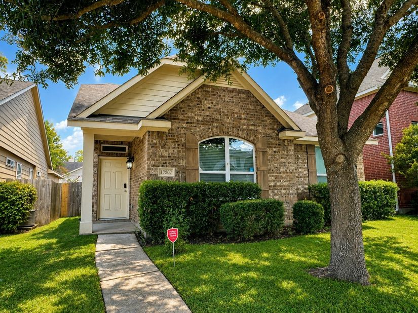 17207 Mitchell Pass Lane, Humble TX 77346