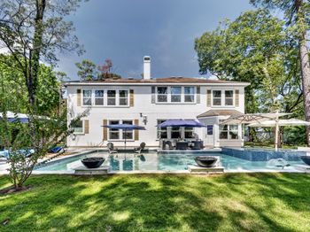 335 Voss Road