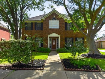 614 Fernglade Drive