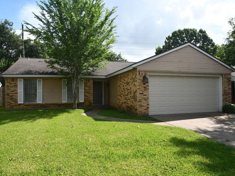2411 Country Place Drive, Richmond TX 77406