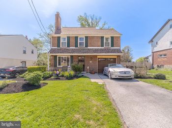 160 W Essex Avenue