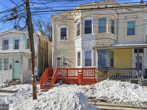 46 S Maple Avenue, Lansdowne PA 19050