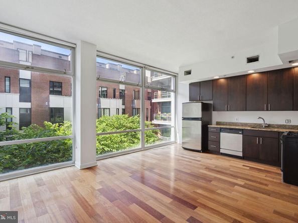 22 S Front Street 304, Philadelphia PA 19106