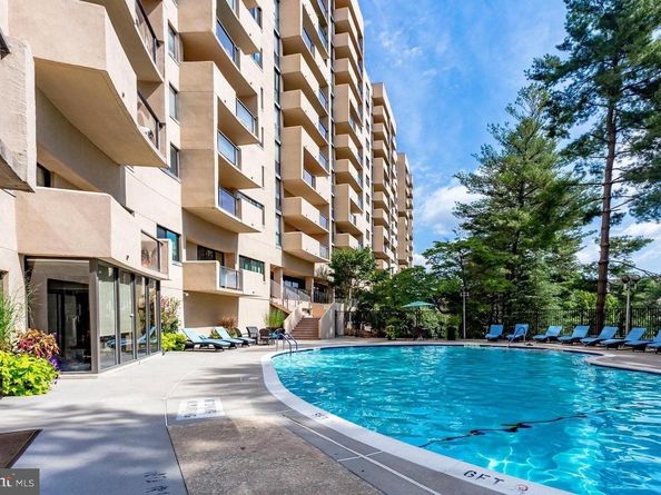 1101 S Arlington Ridge Road 704, Arlington VA 22202