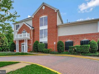 4854 Eisenhower Avenue