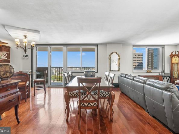 1901 John F Kennedy Boulevard 2806, Philadelphia PA 19103