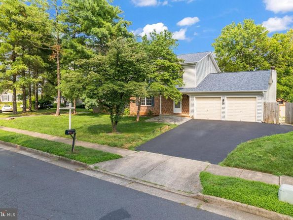 1407 Skyhaven Court, Herndon VA 20170