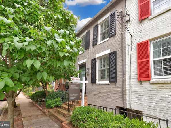 607 S Saint Asaph Street, Alexandria VA 22314
