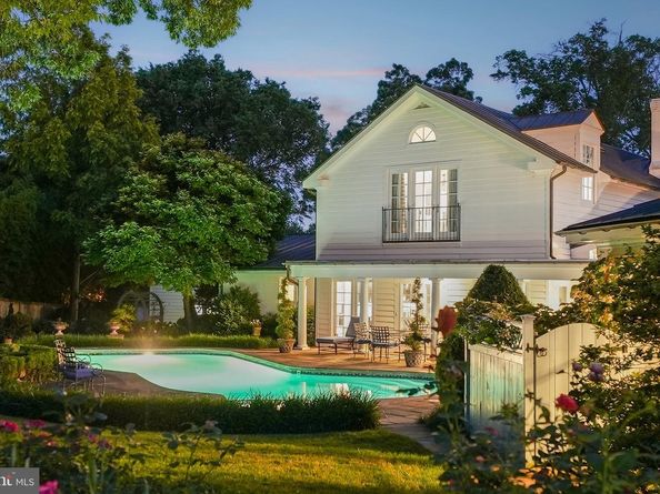 320 1/2 Mansion Drive, Alexandria VA 22302