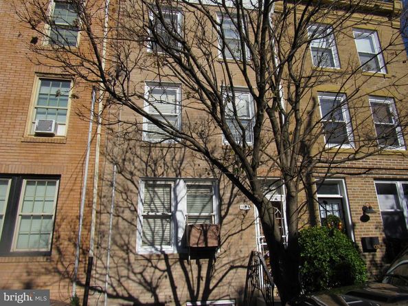 1033 Carpenter Street, Philadelphia PA 19147