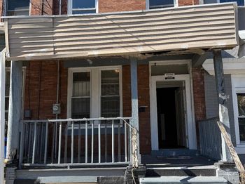 131 W Hansberry Street