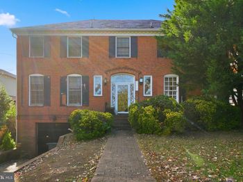 1430 Foxhall Road NW