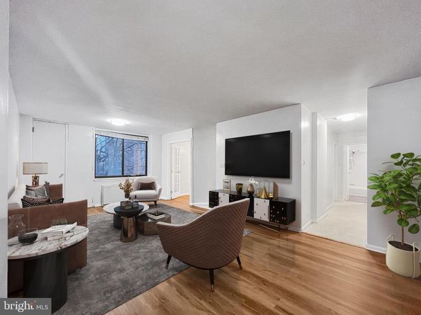 4390 Lorcom Lane 512, Arlington VA 22207