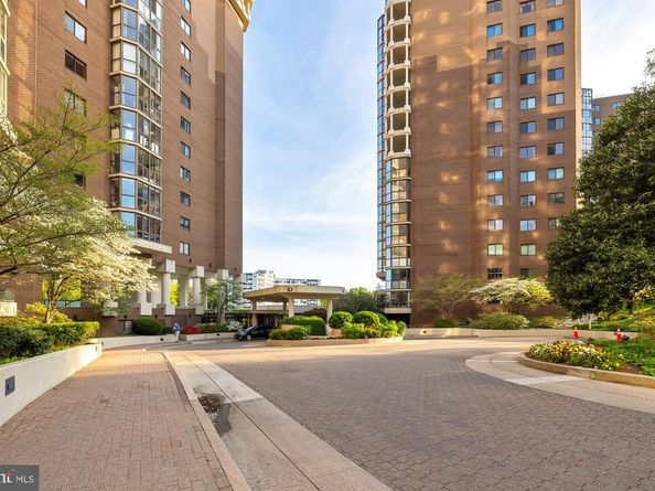 1600 N Oak Street 318, Arlington VA 22209