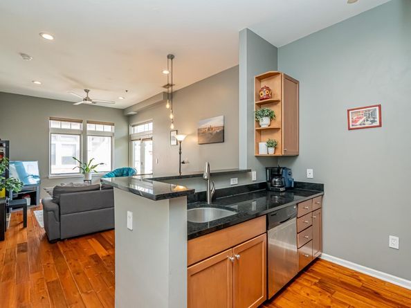 309 Holland Lane 307, Alexandria VA 22314