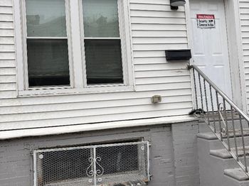 1633 S Conestoga Street