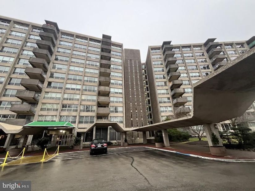 1001 City Avenue E404, Wynnewood PA 19096