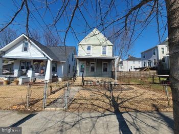 1040 Evarts Street NE