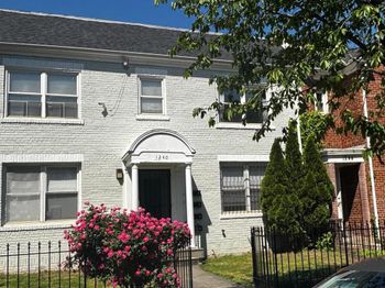1240 18TH Street NE