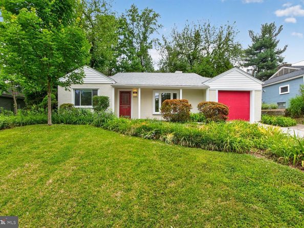 3305 W Coquelin Terrace, Chevy Chase MD 20815