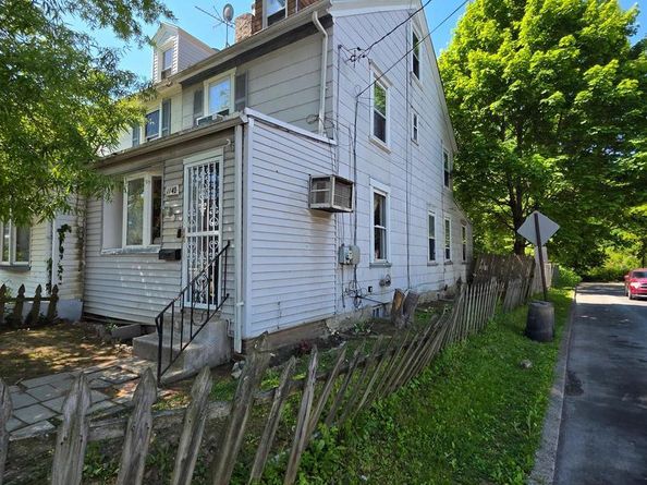 1142 Chestnut Street, Darby PA 19023