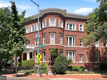 1200 East Capitol Street NE