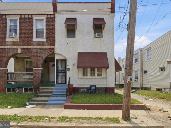 208 Walnut Street, Darby PA 19023