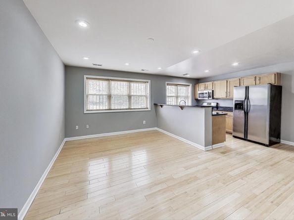 5045 Call Place SE 102, Washington DC 20019