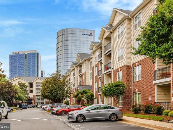 1580 Spring Gate Drive 4111, Mclean VA 22102