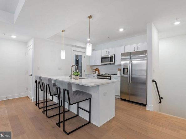 825 Bainbridge Street 101, Philadelphia PA 19147