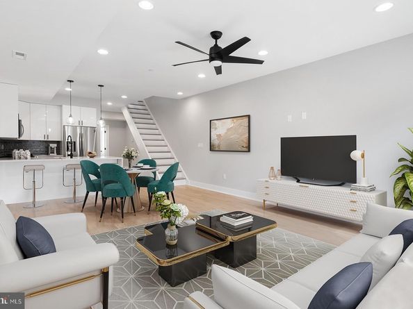 1812 E Moyamensing Avenue, Philadelphia PA 19148