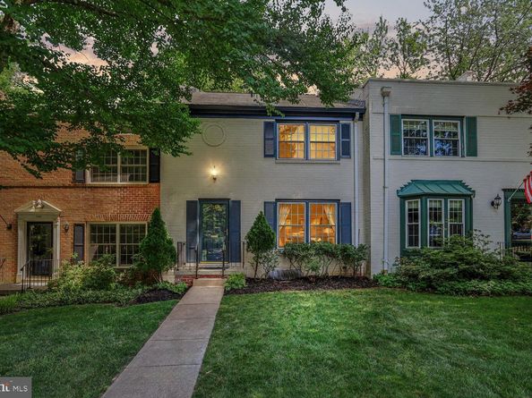 1851 Wainwright Drive, Reston VA 20190