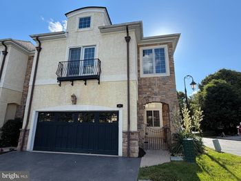 25 Breyer Court