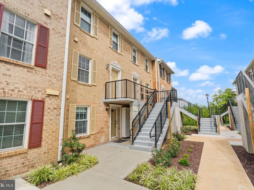 905 S Rolfe Street 2, Arlington VA 22204