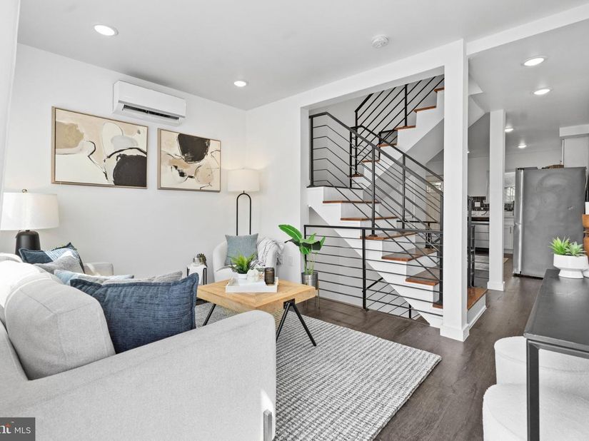39 W Wildey Street, Philadelphia PA 19123