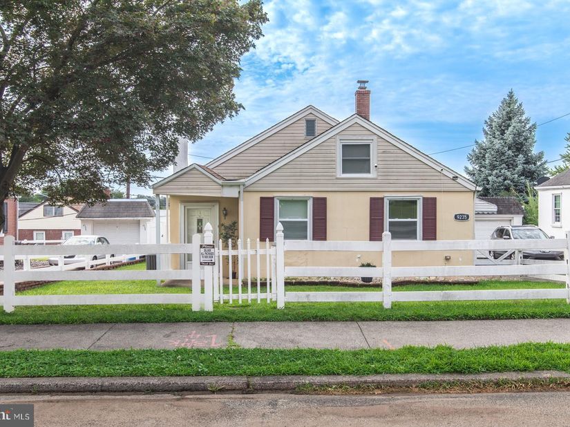 9235 Wesleyan Road, Philadelphia PA 19114