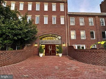 801 S Pitt