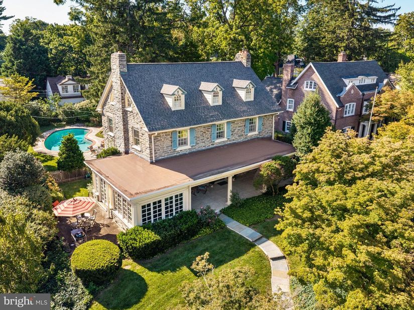 126 Edgewood, Ardmore PA 19003