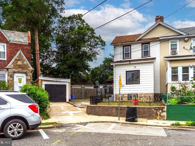 552 Larchwood Avenue, Upper Darby PA 19082